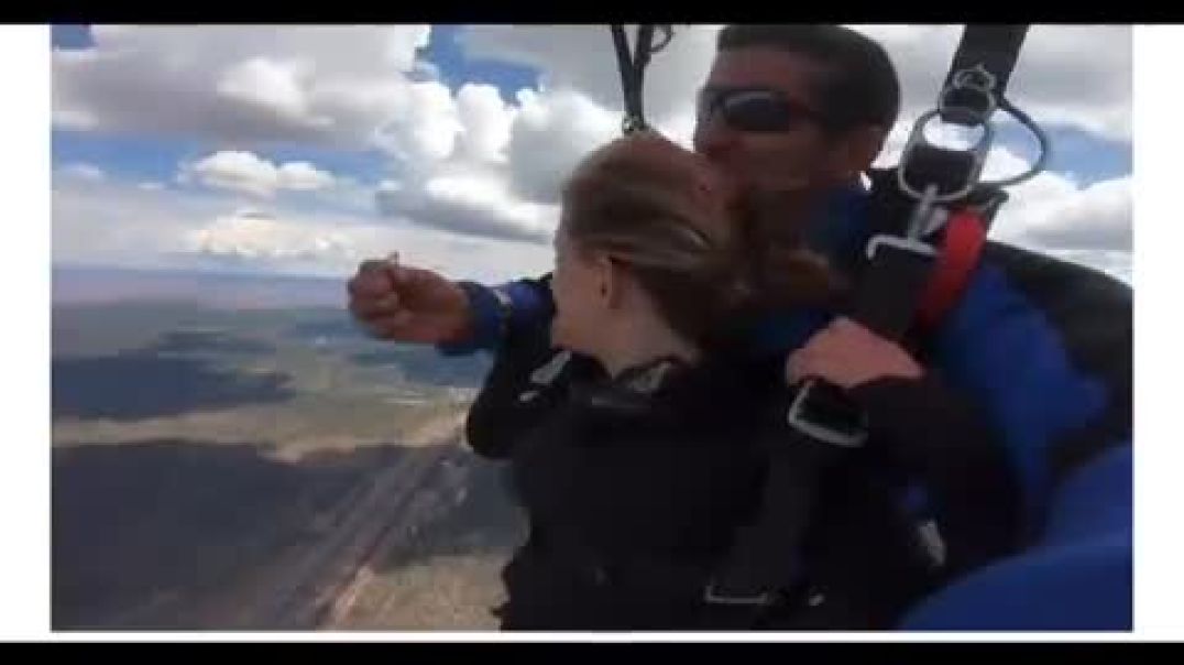 Man Proposes While SKYDIVING!