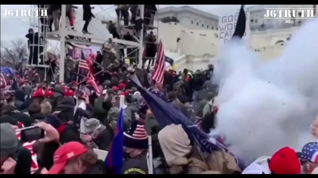 Capitol Police Fire Stinger Balls At Peaceful Crowd On January 6