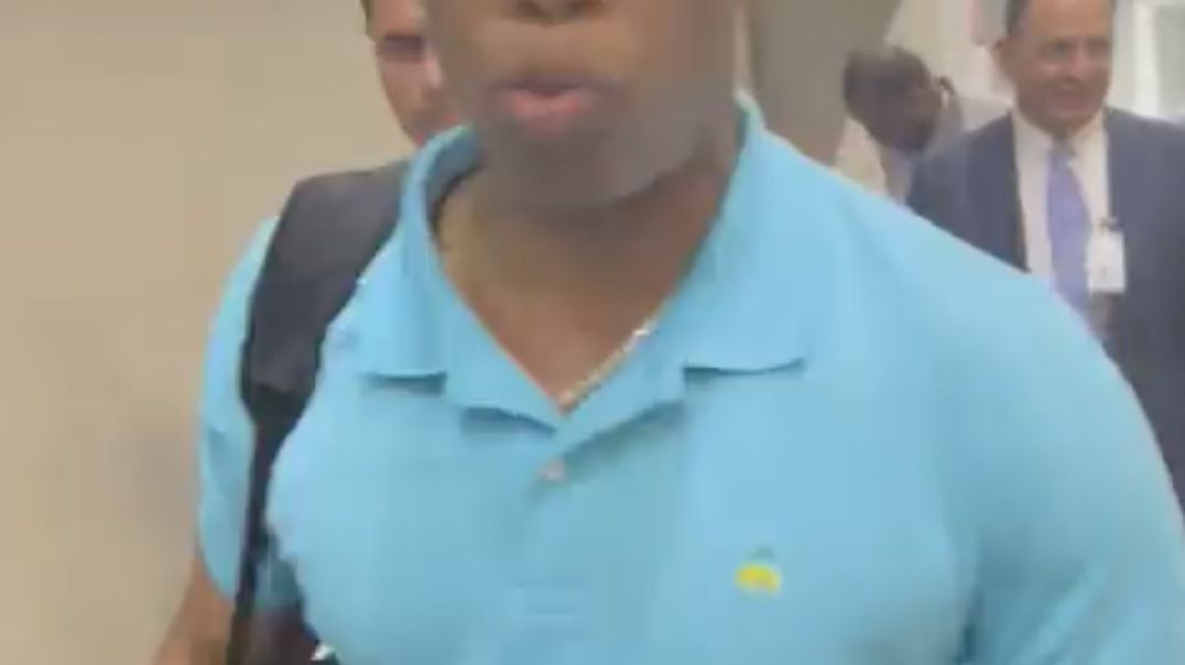 Eric Adams Lands In Mexico City